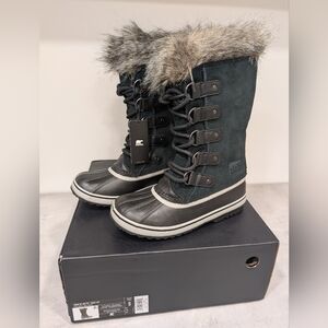 New, Sorel Women's Joan of Arctic Boot, Waterproof, Size 8 (Black, Quarry)
